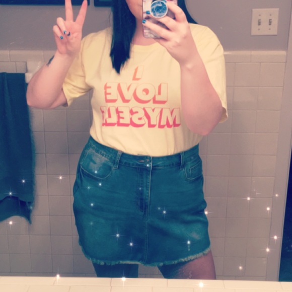 Stretchy Denim Mini Skirt - Picture 6 of 6